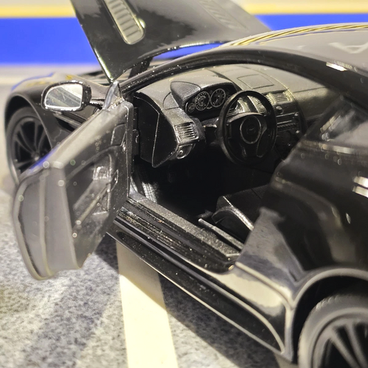 Aston Martin 2017 Vantage 24129 Welly 1:24