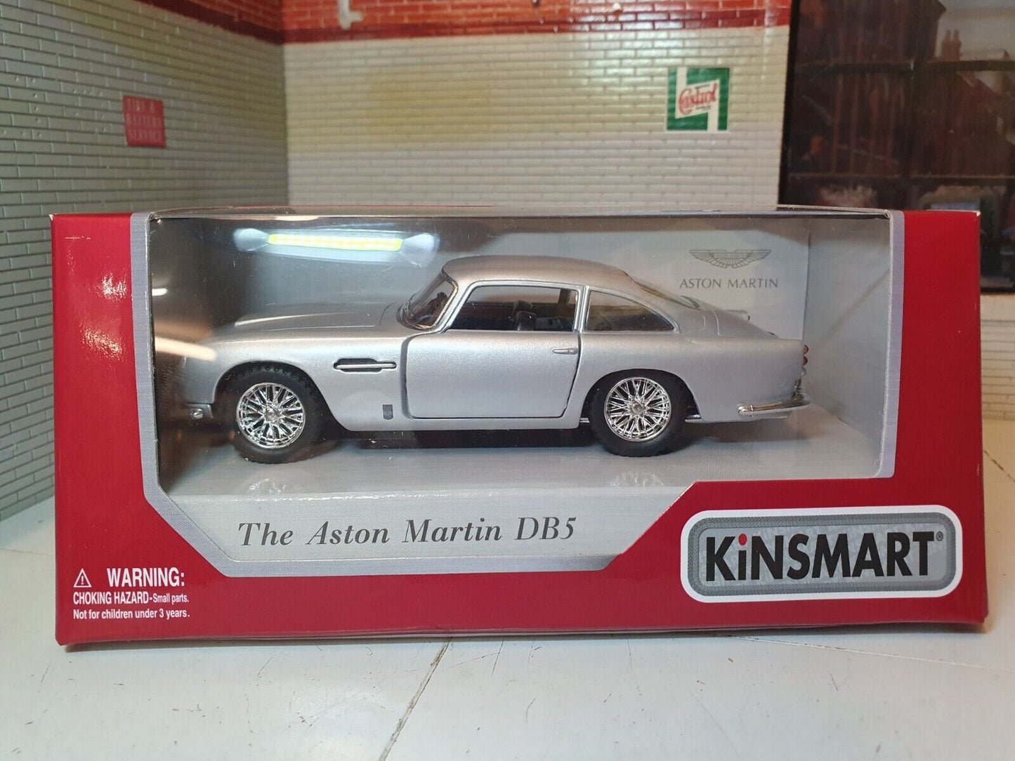 Aston Martin 1963 DB5 Kinsmart 1:36/32 (GREEN / SILVER / BLUE)