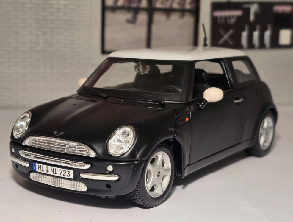 Mini One Cooper 31219 Maisto 1:24