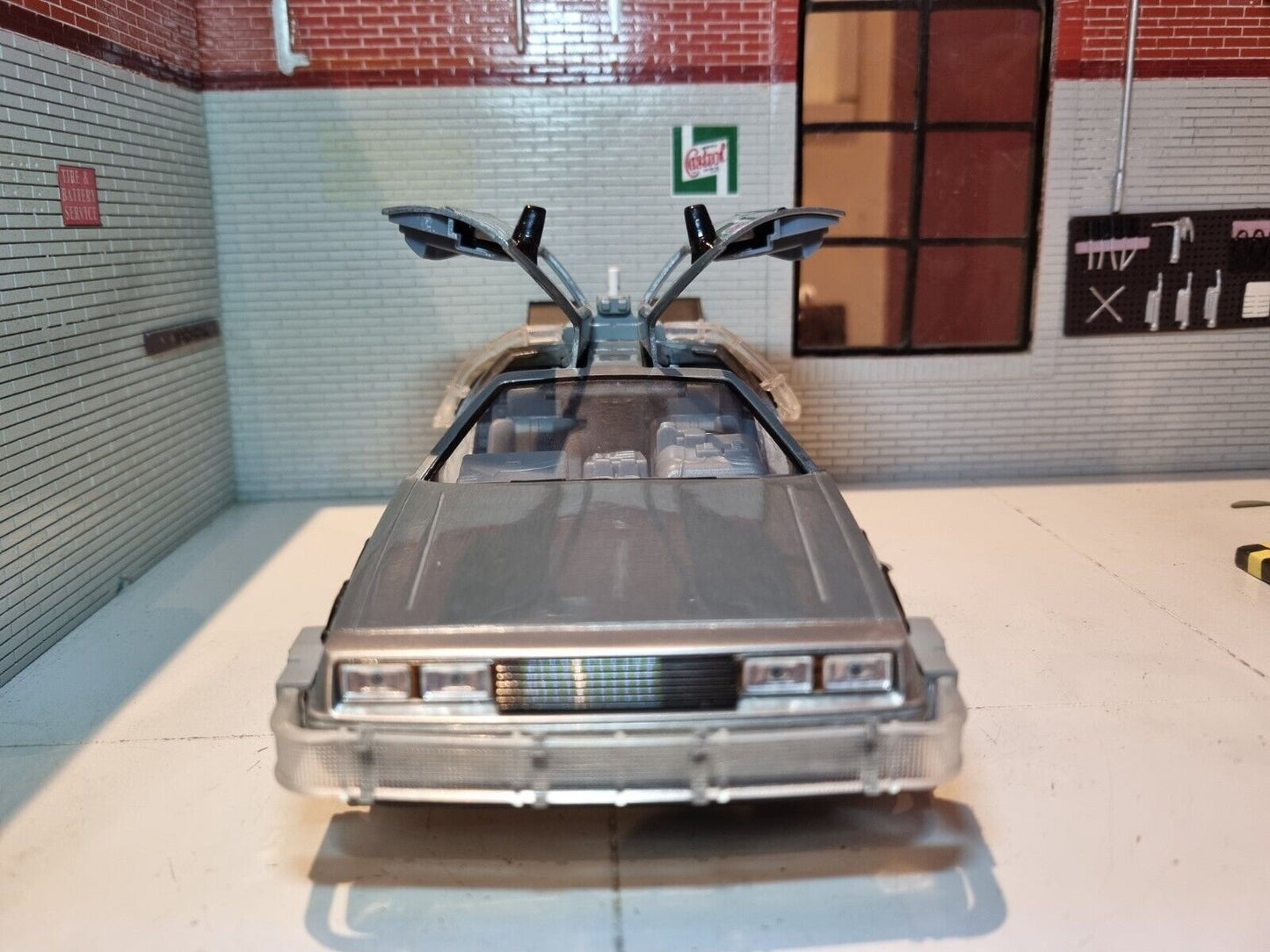 Delorean DMC Back to the Future 2 31468 Jada 1:24