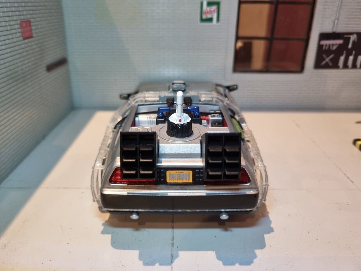 Delorean DMC Back to the Future 2 31468 Jada 1:24