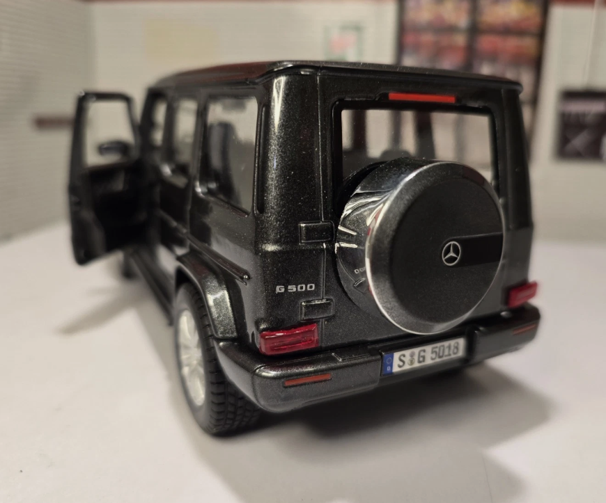 Mercedes G Class Wagon 31531 Maisto 1:24