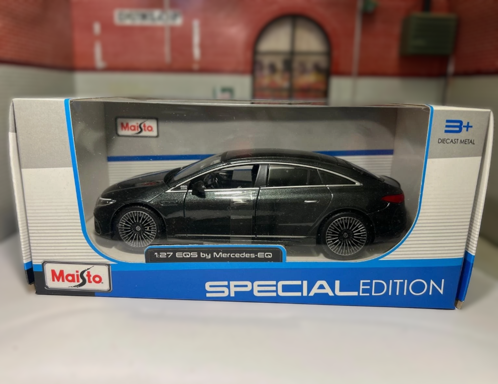 EQS by Mercedes EQ 32902 Maisto 1:27
