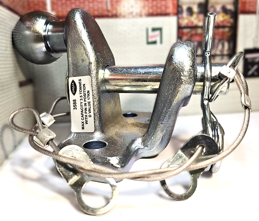 Series / Defender / Range Rover Classic Tow Hitch Ball 3.5 Ton RTC8159