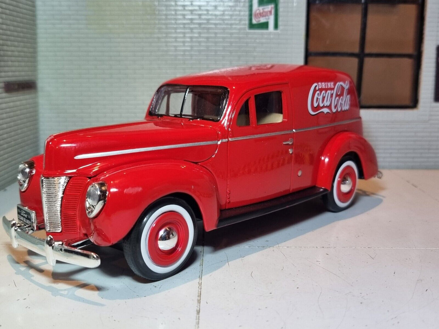 Ford Sedan 1940 Coca Cola Camion de livraison 365913 Motormax 1:24