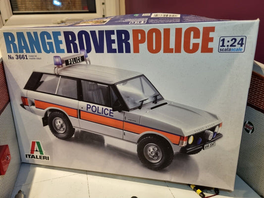 Range Rover Classic Police LHD/RHD 3661 Italeri Model KIT 1:24