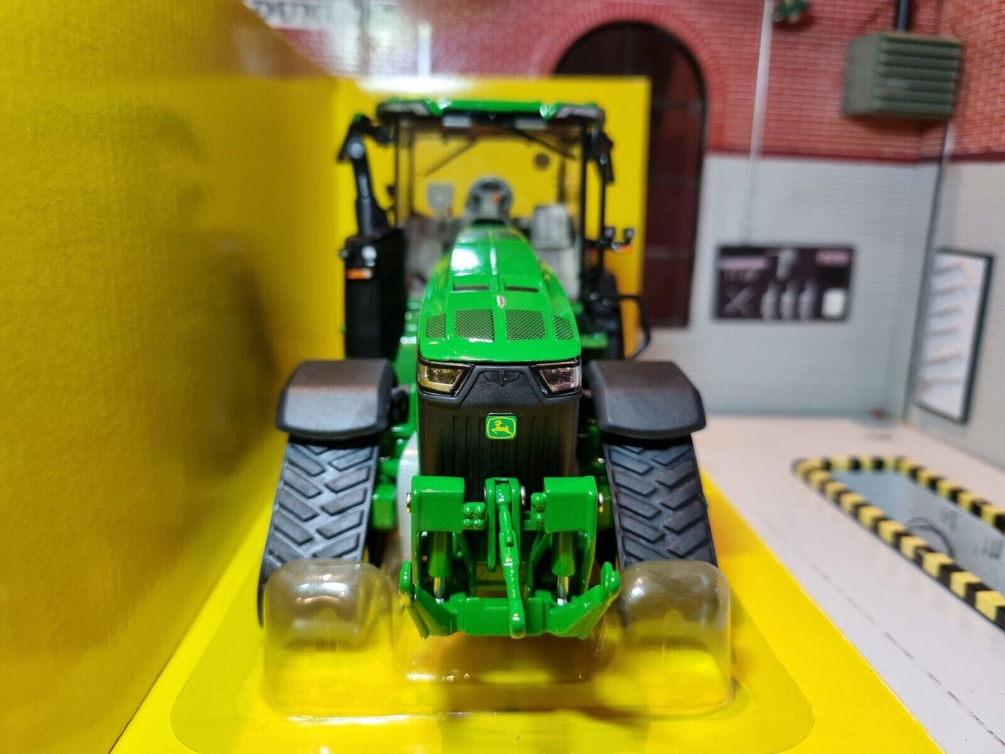 John Deere 8RX 410 Row Crop Tractor 43249 Britains 1:32