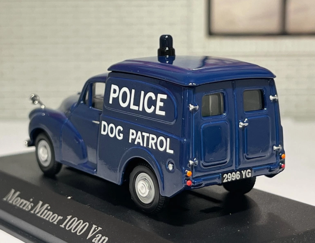 Morris 1975 Minor 1000 British Police Dog Van 1:43
