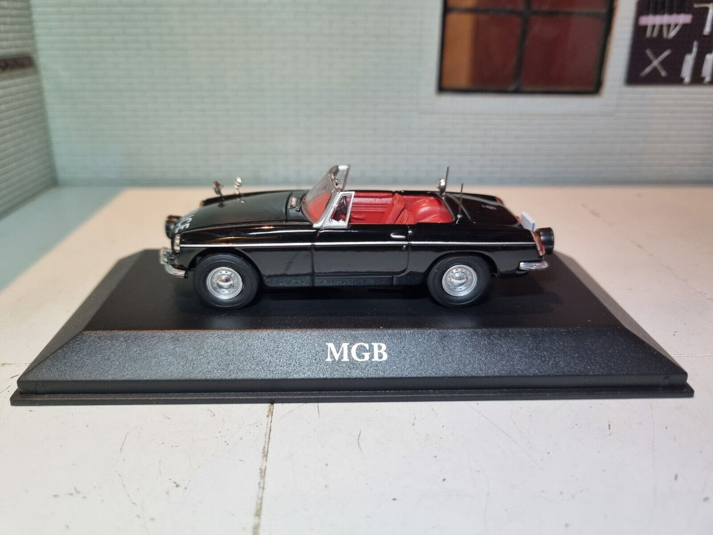 MGB Lancashire Police Roadster 4650106 Atlas 1:43