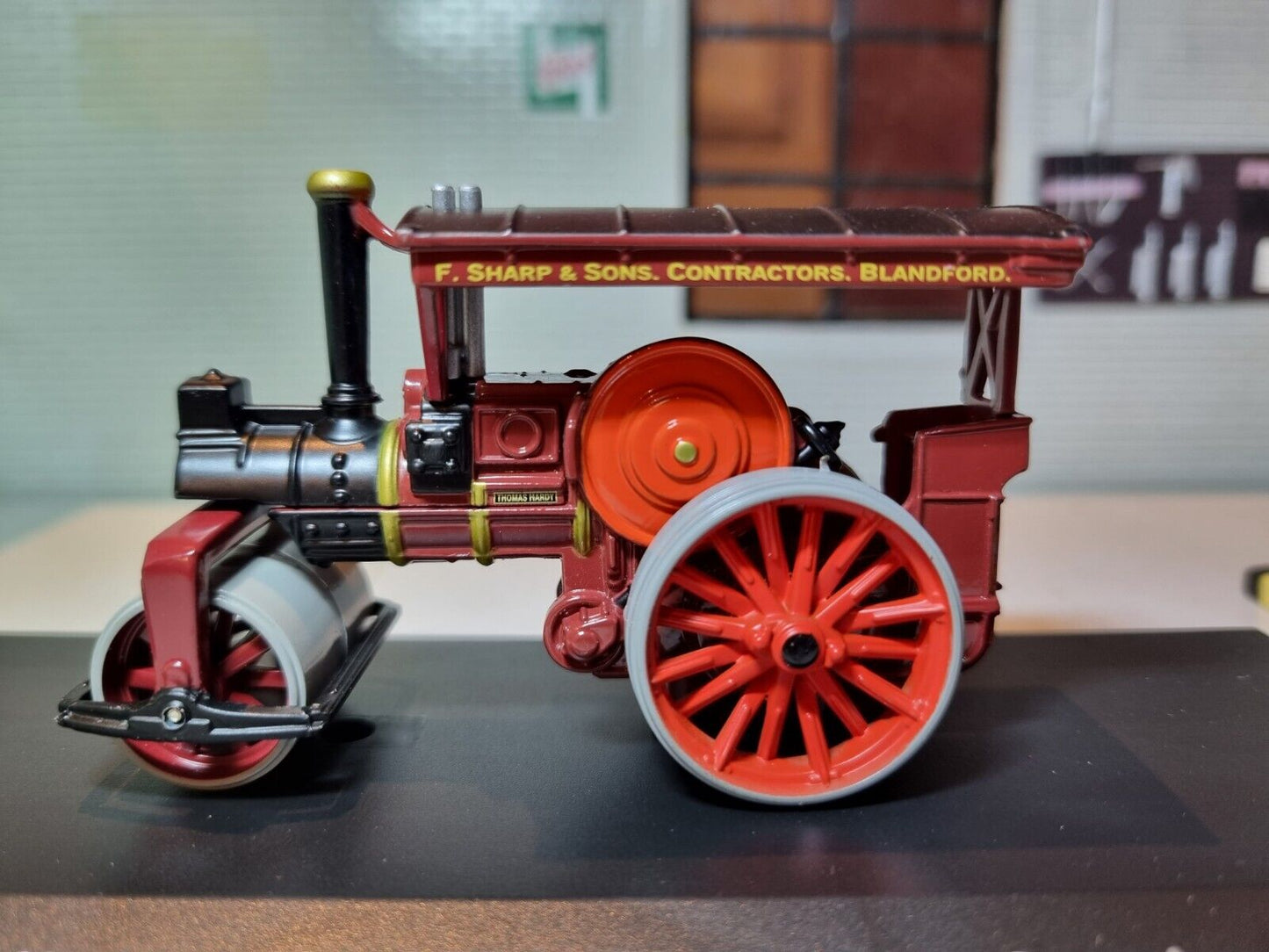 Burrell Road Steam Roller 'F Sharp & Sons' 4654116 Atlas 1:72