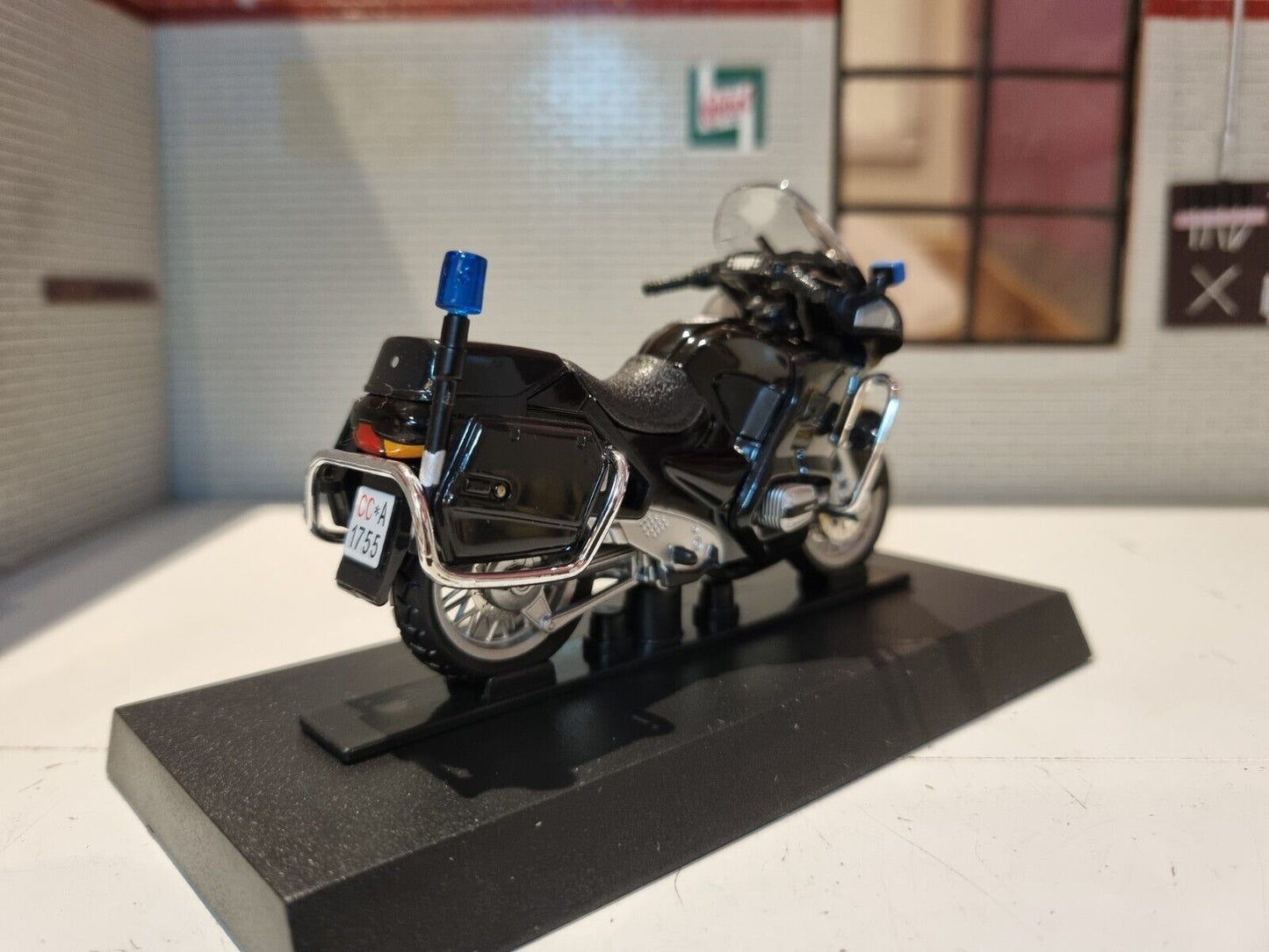 BMW 2003 R850 RT Corazzieri Polizeimotorrad 1:18