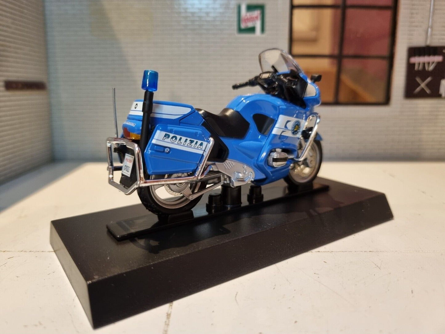 BMW 2003 R850 RT Police Motorbike 1:18