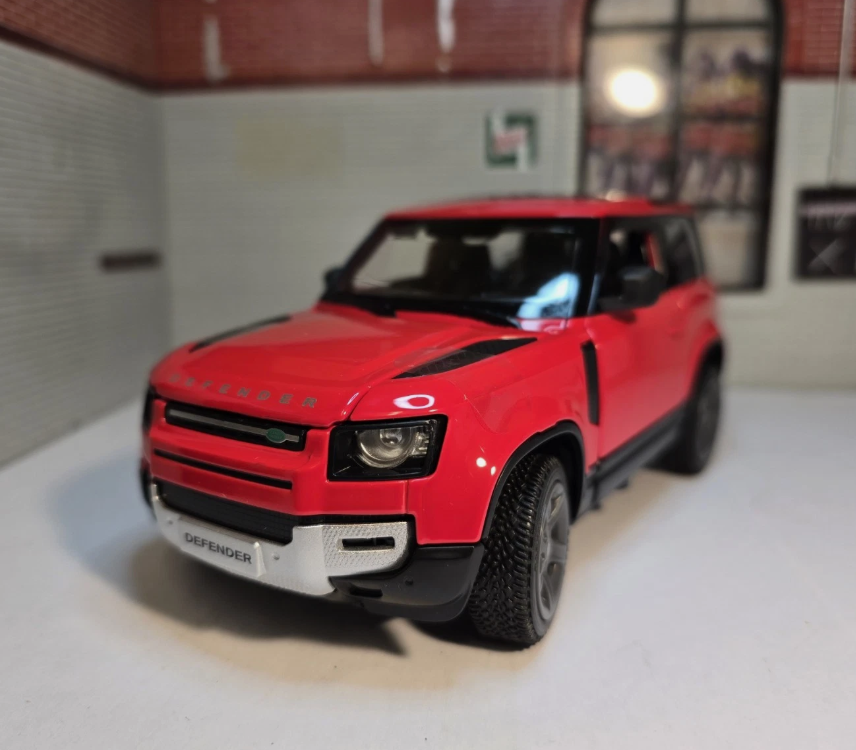 Land Rover 2022 Defender 90 64700 Rastar 1:24 (Red/White)