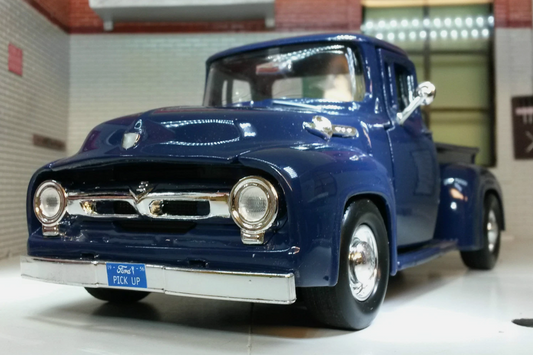 Ford 1956 F100 Pickup Motormax 732357 1:24 (Blue/Red/White)