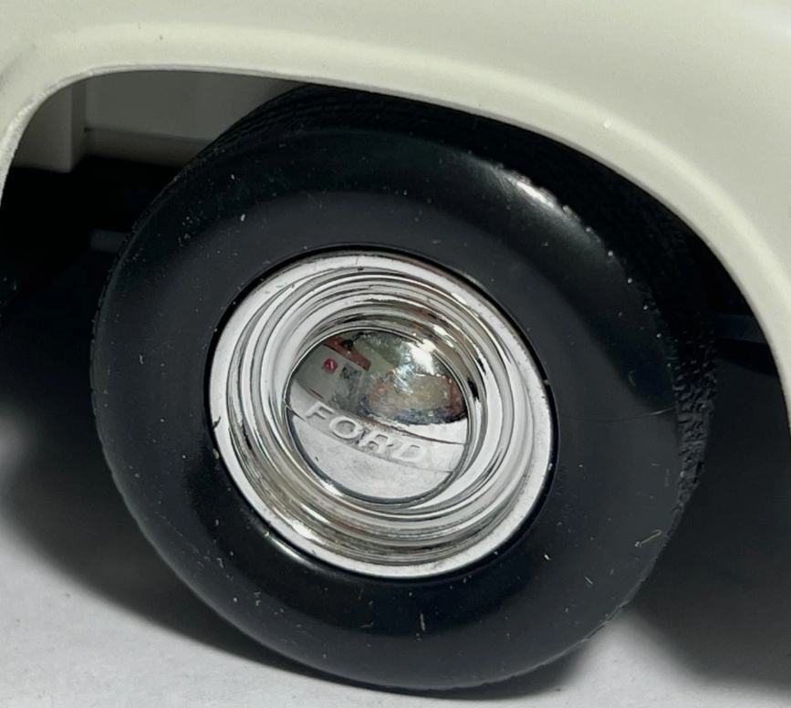 Ford 1956 F100 Pickup Motormax 732357 1:24 (Blue/Red/White)