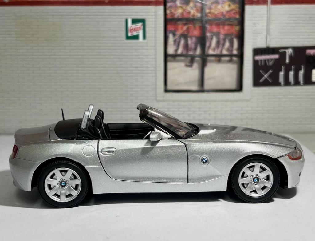 BMW 2003 Z4 Cabriolet E85 Cabriolet 73269 Motormax 1:24