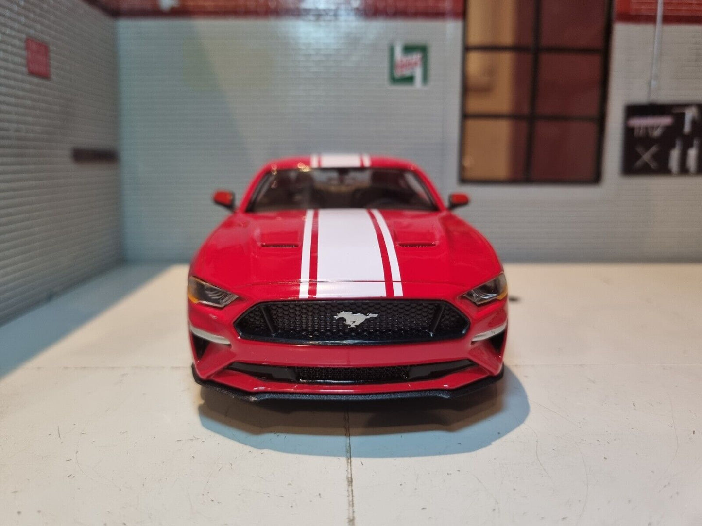 Ford Mustang 2018 3.7 5.0 V8 GT 73787 Motormax 1:24