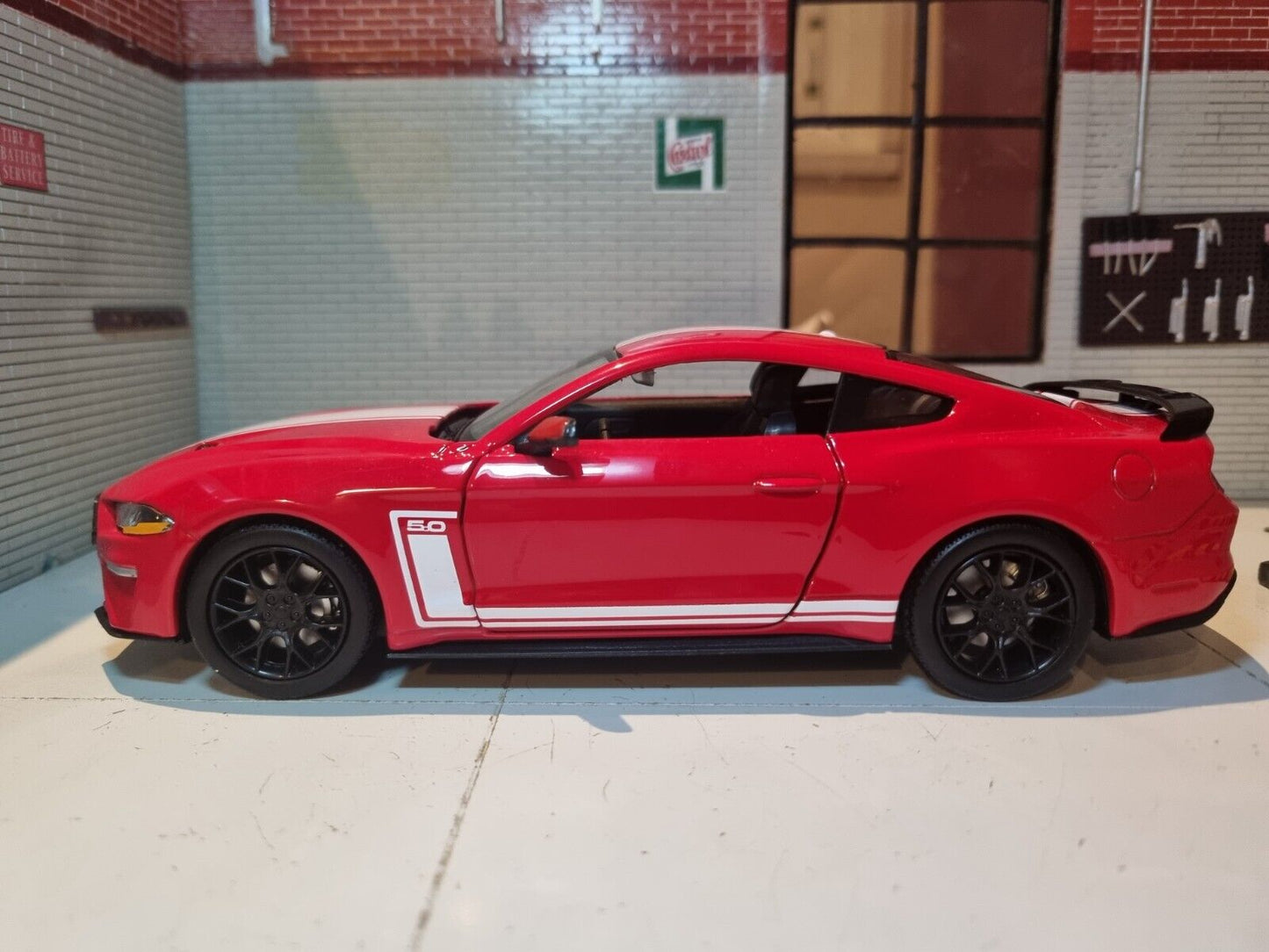 Ford Mustang 2018 3.7 5.0 V8 GT 73787 Motormax 1:24