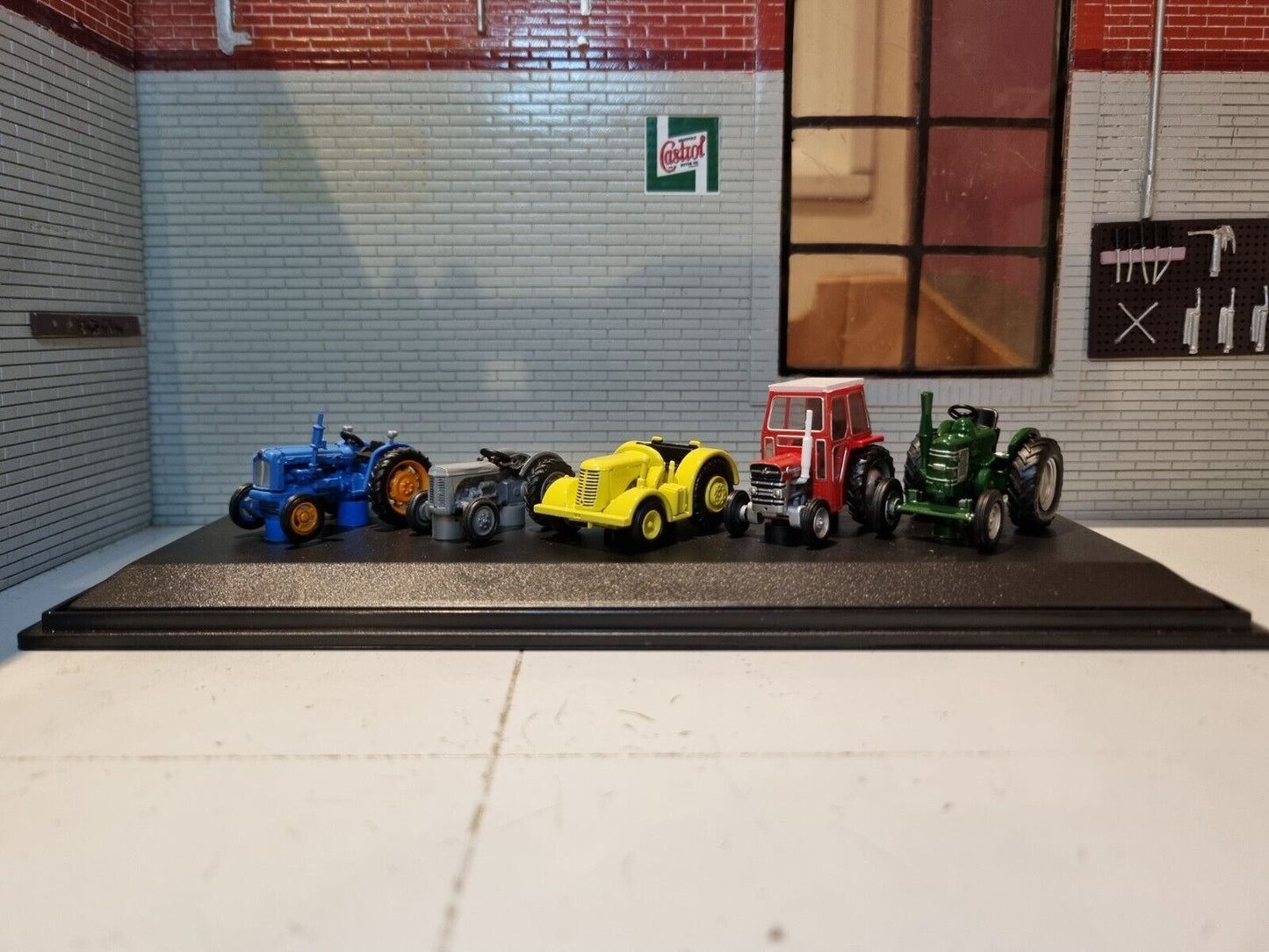 Tracteur Lot de 5, Ford, Ferguson, David Brown, Field Marshal 76SET33 Oxford Diecast 1:76