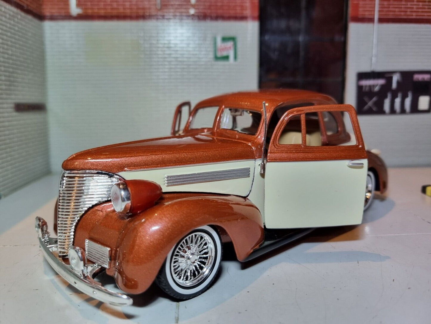 Chevrolet 1939 Coupe 79028 Motormax 1:24