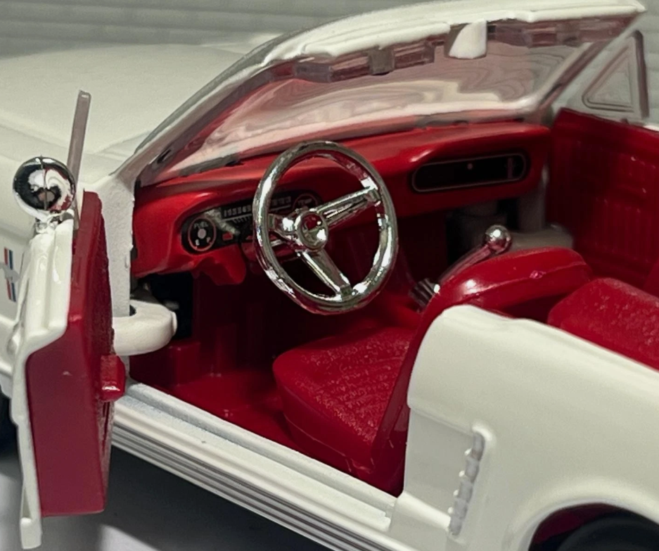 Ford 1964 Mustang James Bond 007 Goldfinger 79852 Motormax 1:24