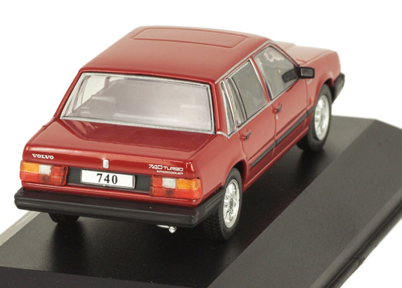 Volvo 1984 740 Turbo Saloon 8507017 IXO 1:43 – Emberton Imperial