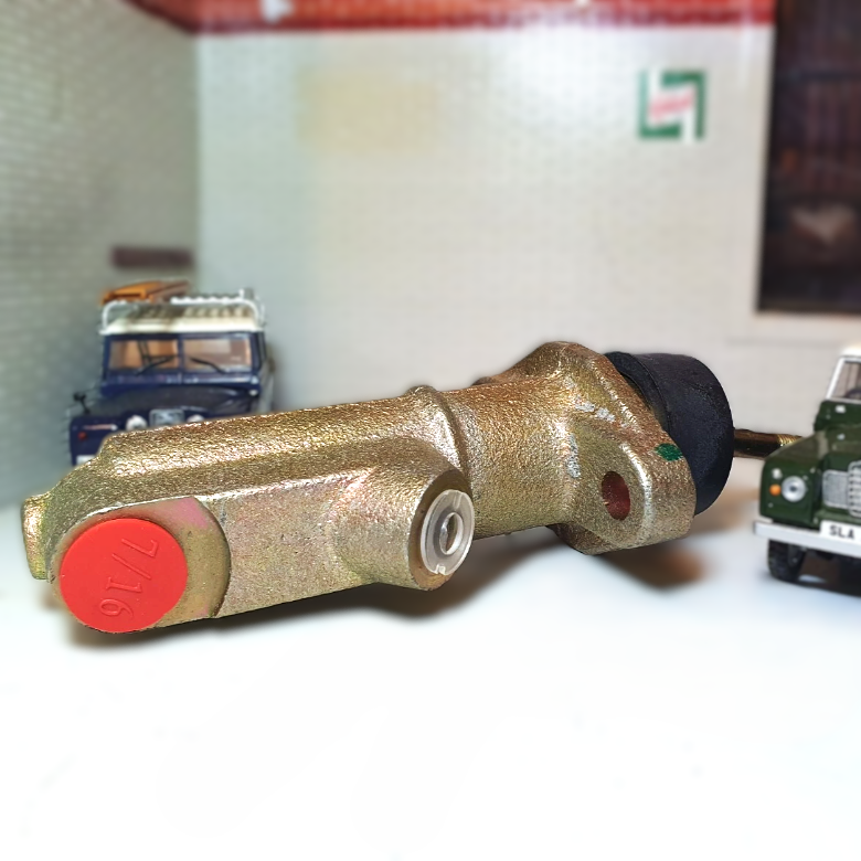 Brake Master Cylinder CV Type 90569126 569126 Land Rover Series 2, 2a