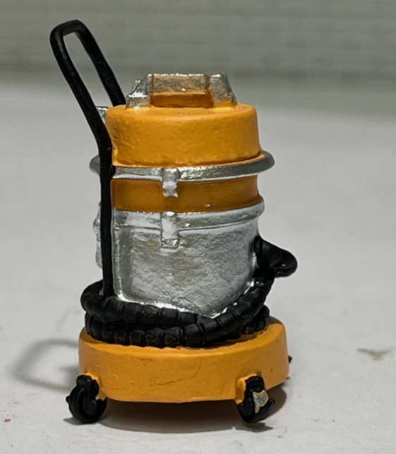 "Detail Masters 6 - Wet/Dry Vac" AD-24606 American Diorama 1:24