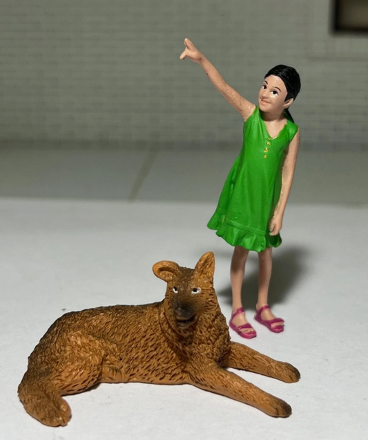 Girl and Dog AD-24703 American Diorama 1:24
