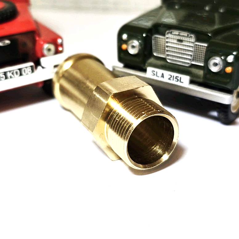 Land Rover Series 3 5MB Brass Heater Pipe Union ERC9453