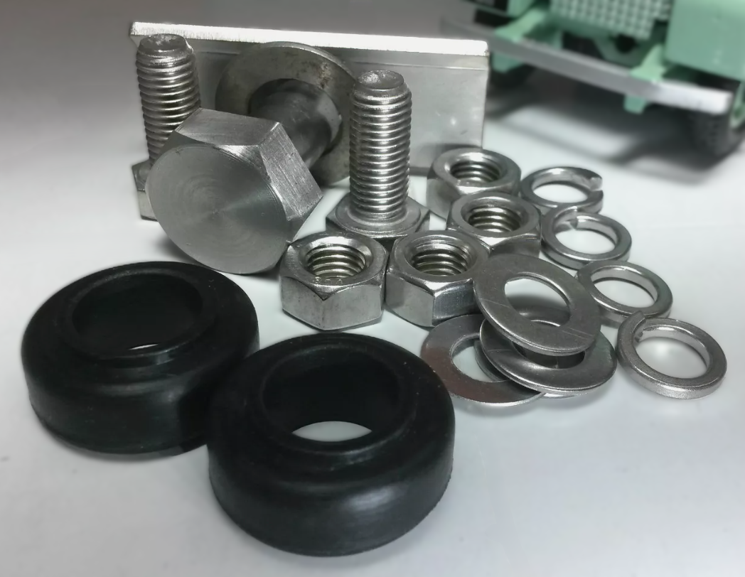 Land Rover Series 2, 2a & 3 SWB Fuel Tank Fitting Kit (Hose, Sponge, Gasket, Fixings)