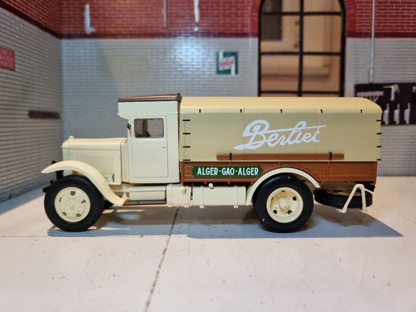 Berliet N°47 GVL 28 – Camion Miniature Zamak Et Plastique – France