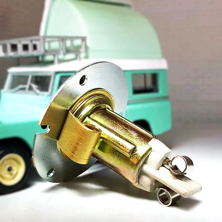 L594 Single Pole / Dual Pole Bulb Holders