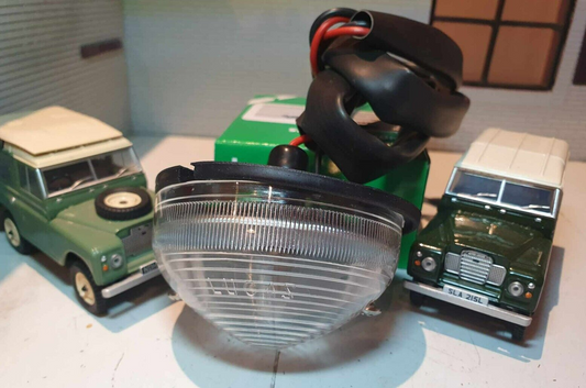 Complete Sidelight with OEM Lucas Lens L760 (BA9s BULB TYPE)