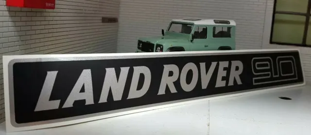 Land Rover Defender 90 V8 TDi geätztes Frontplatten-Motorhaubenabzeichen MTC8305