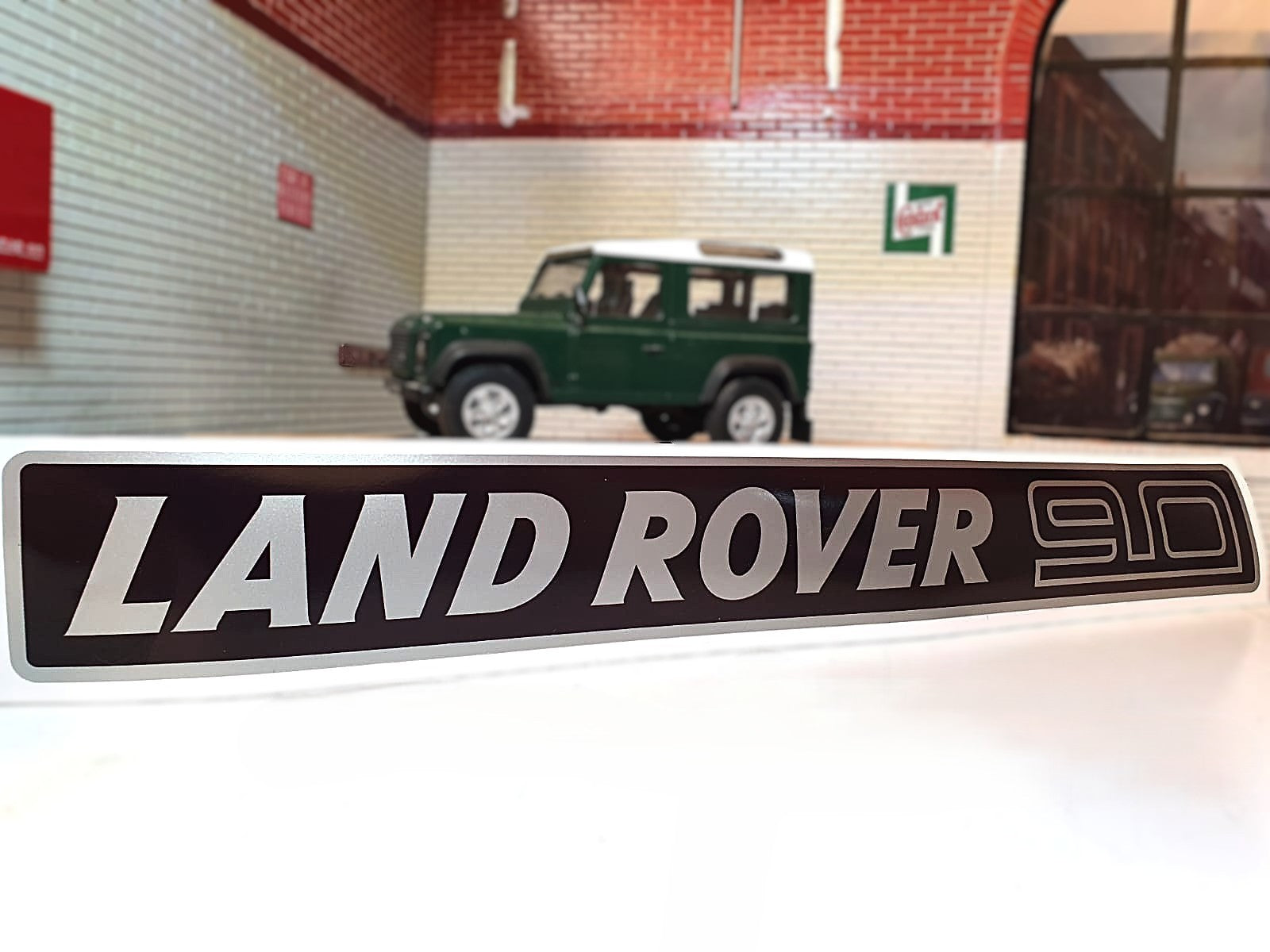 Land Rover 90 Defender Bonnet Badge decal MTC8305 