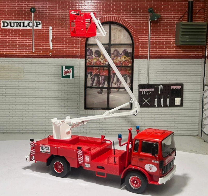Renault JP11 1988 French Fire Truck Ex-Magazine 1:43