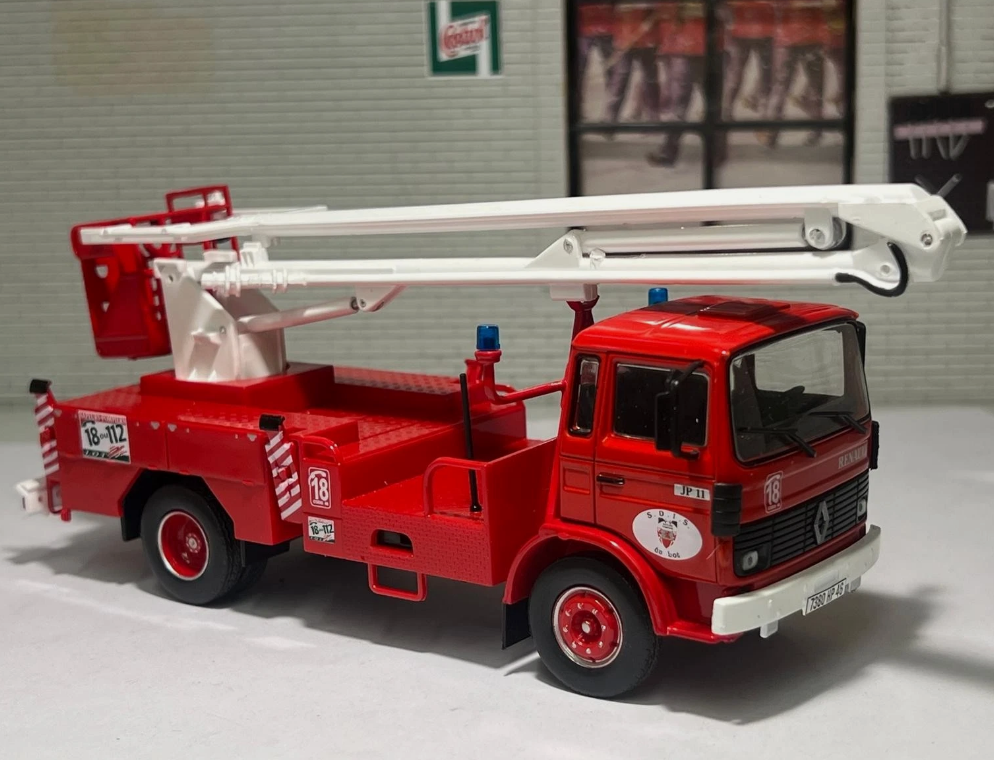 Renault JP11 1988 French Fire Truck Ex-Magazine 1:43