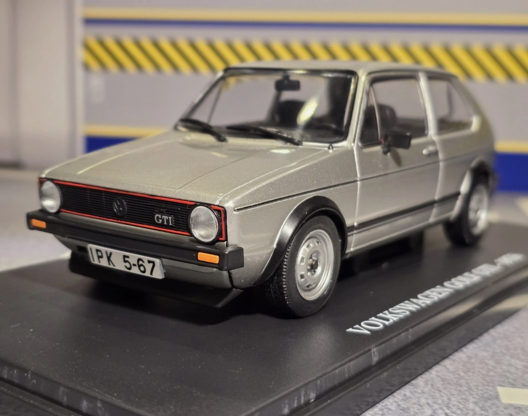 Volkswagen 1976 Golf Mk1 Ex-Magazine 1:24