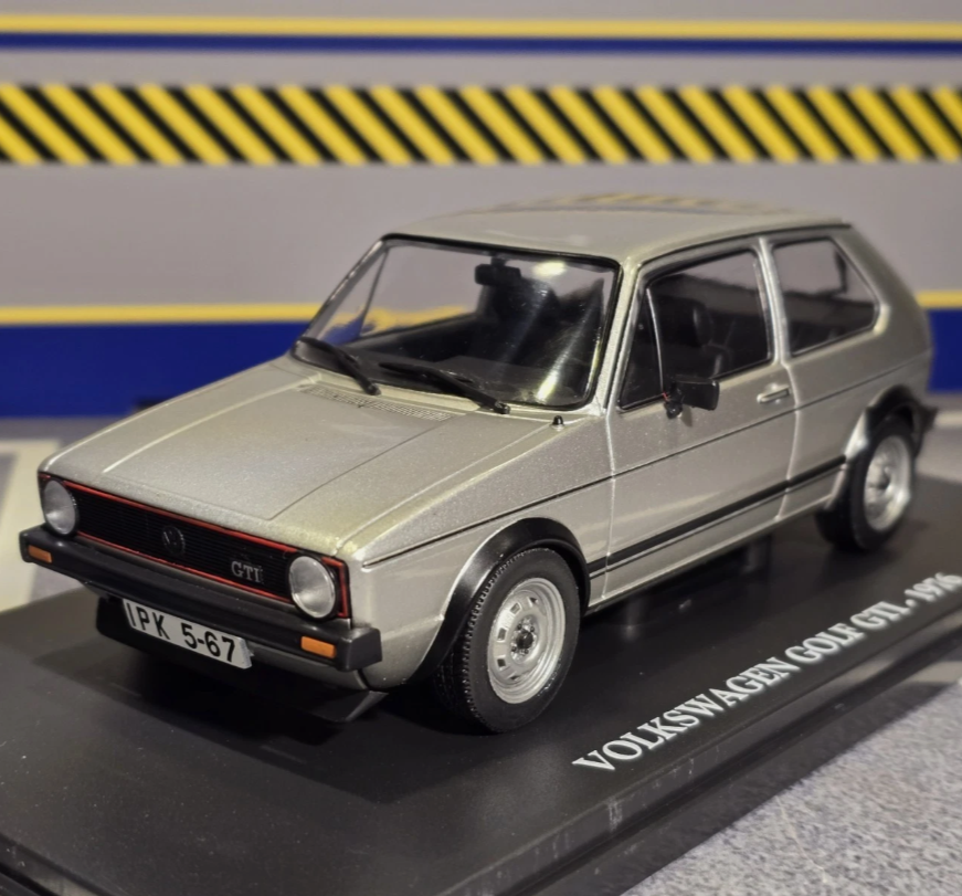 Volkswagen 1976 Golf Mk1 Ex-Magazine 1:24