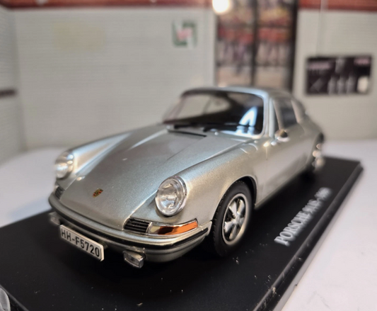 Porsche 1969 Carrera 911 S Ex-Magazine 1:24