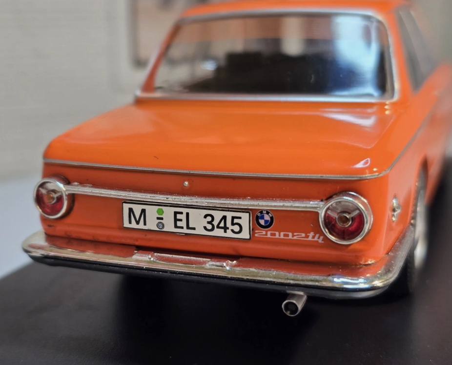 BMW 2002 Ti 1971 Ex-Magazine