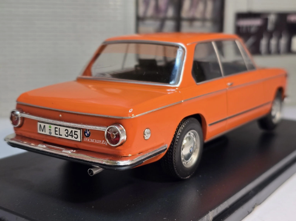 BMW 2002 Ti 1971 Ex-Magazine