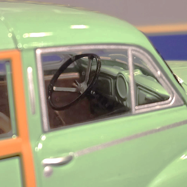 Morris Minor 1958 Traveller 1:24