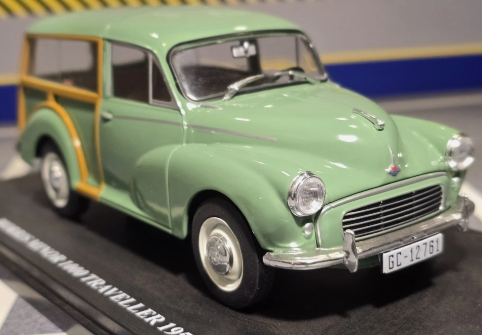 Morris Minor 1958 Traveller 1:24