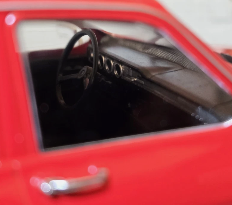 Dacia 1970 1300 Saloon Ex-Magazine 1:24