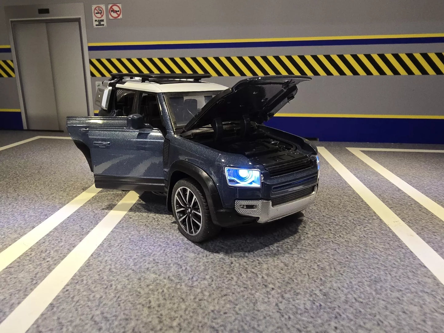 Land Rover 2020 Defender 110 QY TOYS Q3002A 1:32 (Colour Options Available)