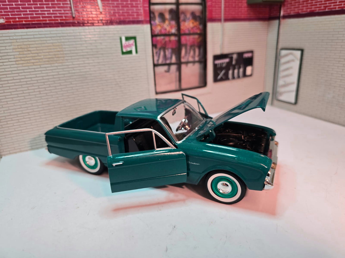 Ford 1960 Ranchero 79321 Motormax 1:24