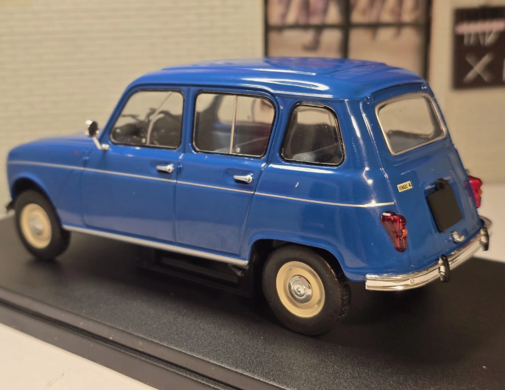 Renault 4 1964 Ex-Magazine 1:24