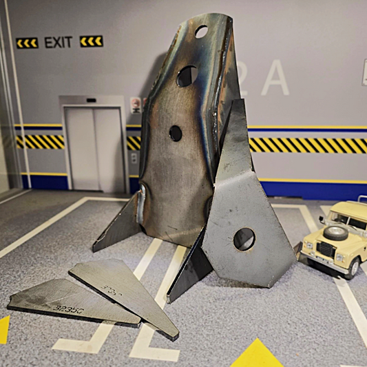 Land Rover Series 2, 2a & 3 Chassis Engine Mount Bracket Repair Set LWB 109